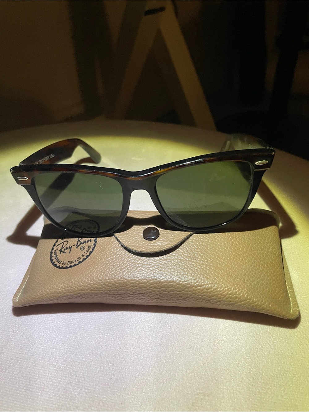 Sunglasses detected — not shoes